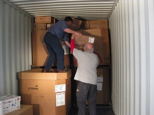 Packing a container to Cuba/Guinea